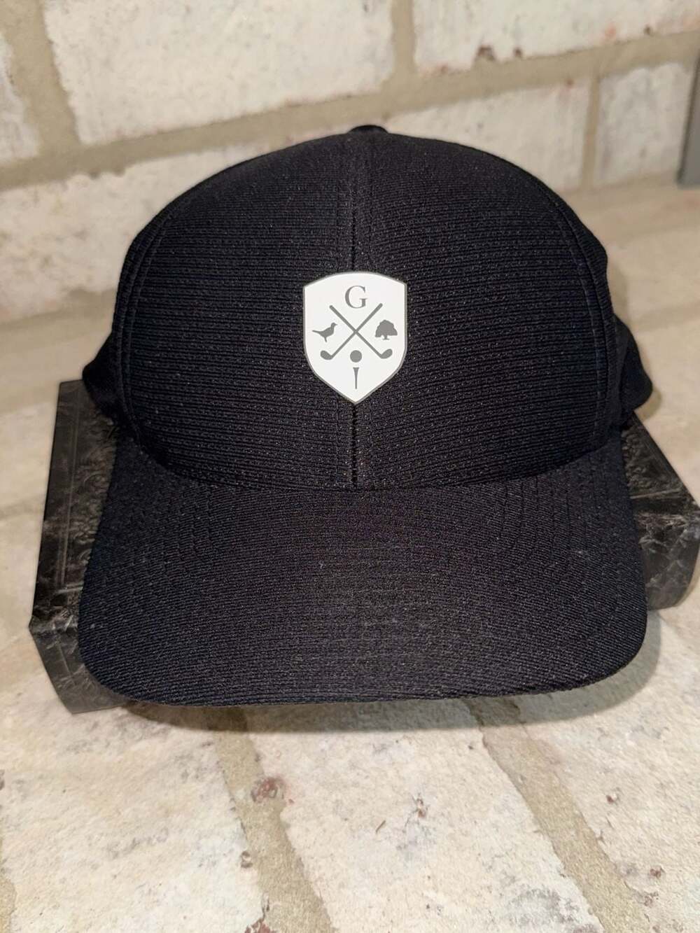 Levelwear Flexfit Black Golf Hat With Shield Logo Size L/XL